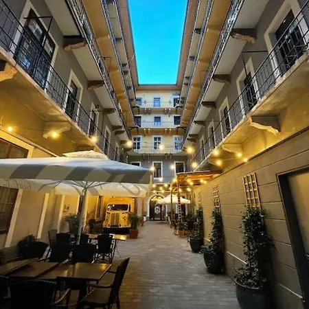 Apartment B333 - In The Heart Of The Budapest